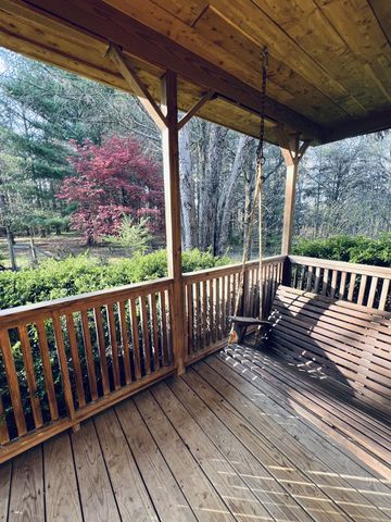 233 Taylor Lake Rd, Morrison, TN 37357