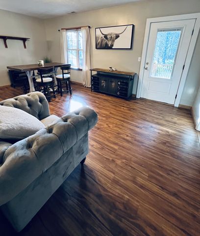 233 Taylor Lake Rd, Morrison, TN 37357