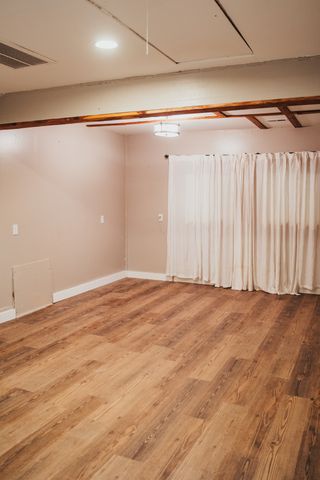 233 Taylor Lake Rd, Morrison, TN 37357