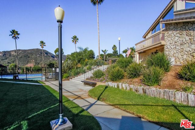 1274 Calle De Sevilla, Pacific Palisades, CA 90272