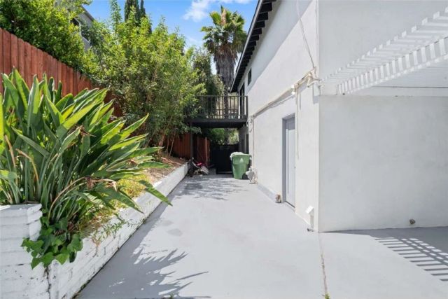 3448 Ardsley Place, Encino, CA 91436