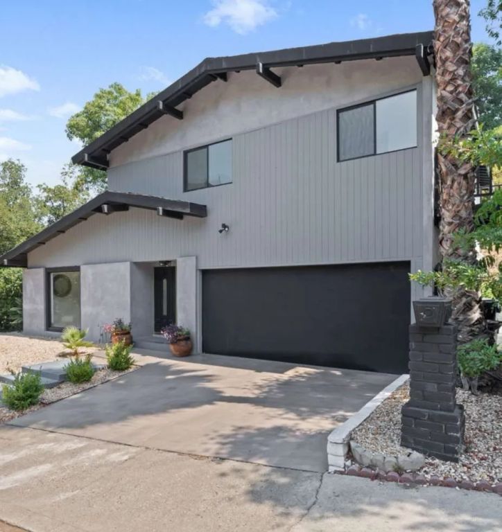 3448 Ardsley Place, Encino, CA 91436
