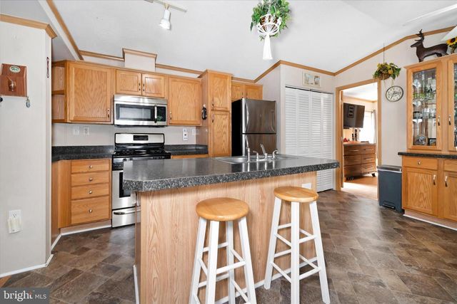 110 W TULIP CT, Newark, DE 19713