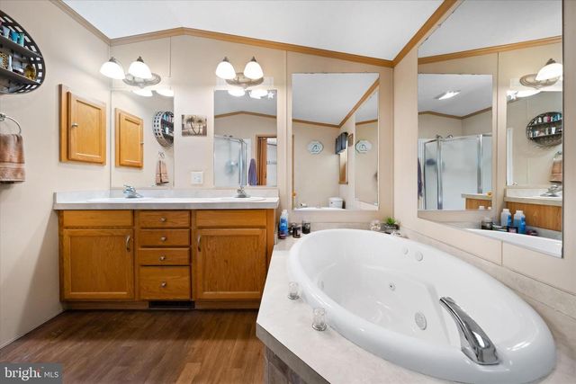 110 W TULIP CT, Newark, DE 19713