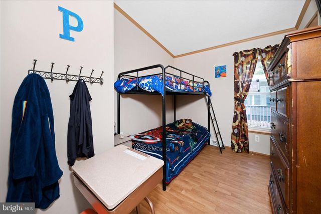 110 W TULIP CT, Newark, DE 19713
