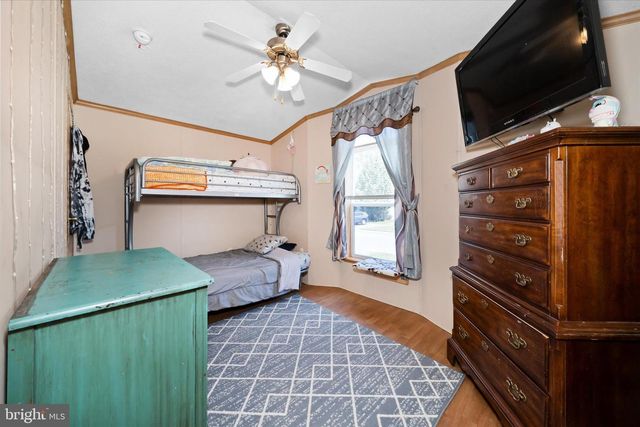110 W TULIP CT, Newark, DE 19713
