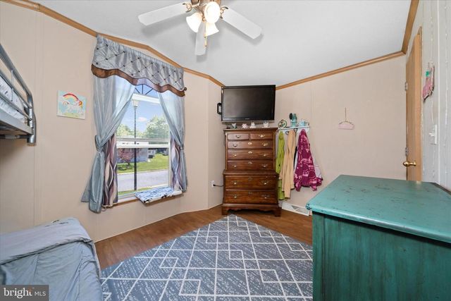 110 W TULIP CT, Newark, DE 19713