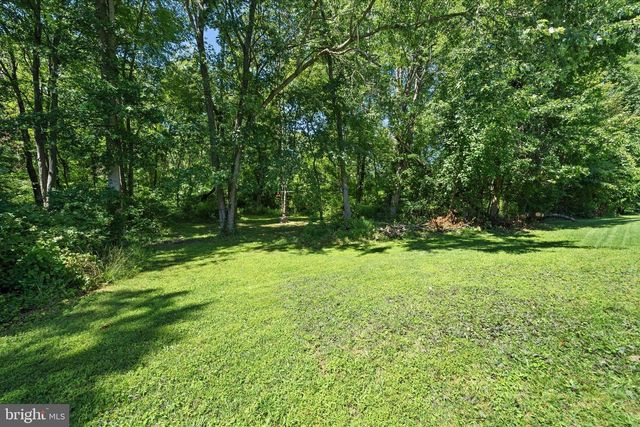 110 W TULIP CT, Newark, DE 19713