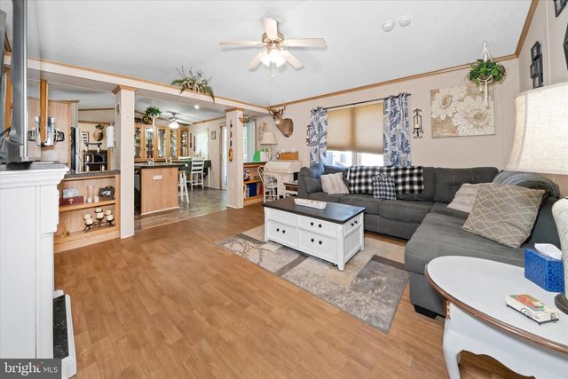 110 W TULIP CT, Newark, DE 19713