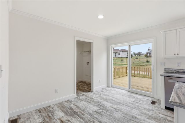 540 E South 5th Street, Seneca, SC 29678