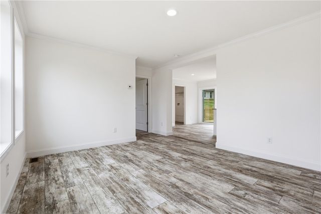 540 E South 5th Street, Seneca, SC 29678