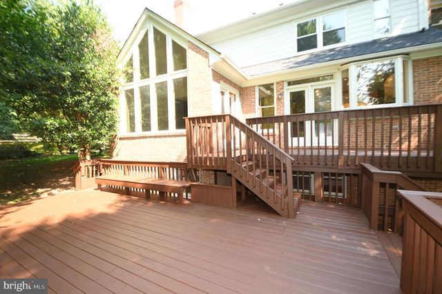 26 HOLLY LEAF CT, Bethesda, MD 20817