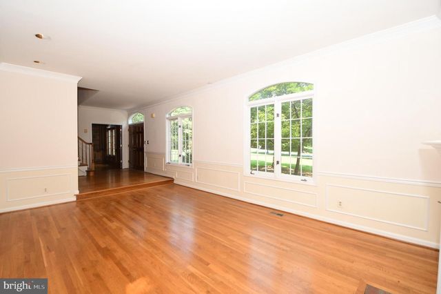 26 HOLLY LEAF CT, Bethesda, MD 20817