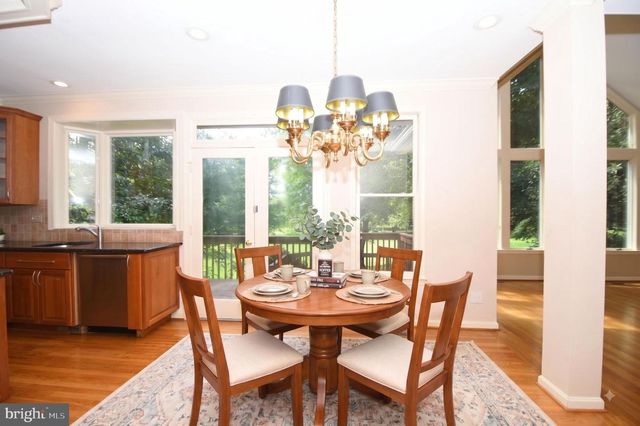 26 HOLLY LEAF CT, Bethesda, MD 20817