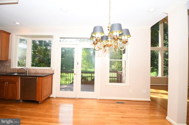26 HOLLY LEAF CT, Bethesda, MD 20817
