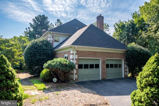26 HOLLY LEAF CT, Bethesda, MD 20817