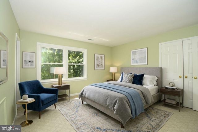 26 HOLLY LEAF CT, Bethesda, MD 20817