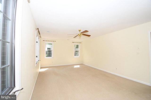 26 HOLLY LEAF CT, Bethesda, MD 20817