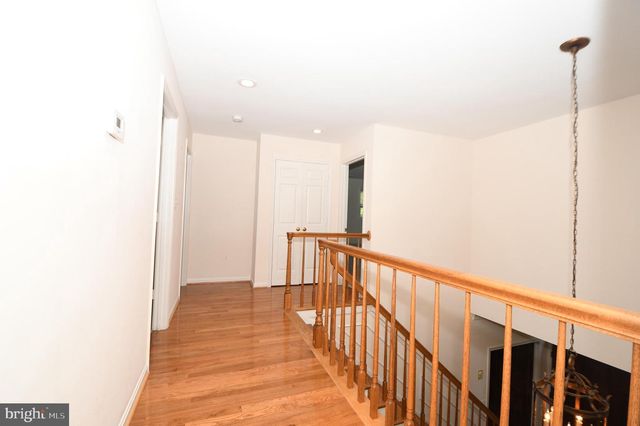 26 HOLLY LEAF CT, Bethesda, MD 20817