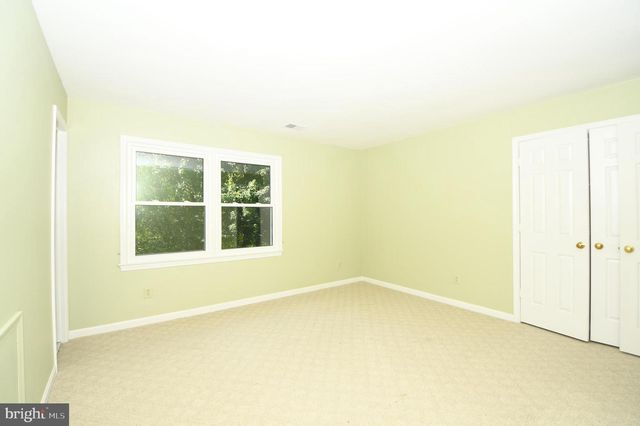 26 HOLLY LEAF CT, Bethesda, MD 20817