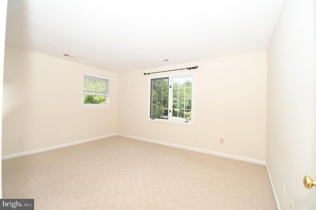 26 HOLLY LEAF CT, Bethesda, MD 20817