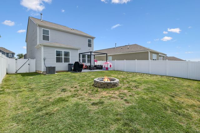 841 Long Leaf Rd, Lebanon, TN 37087