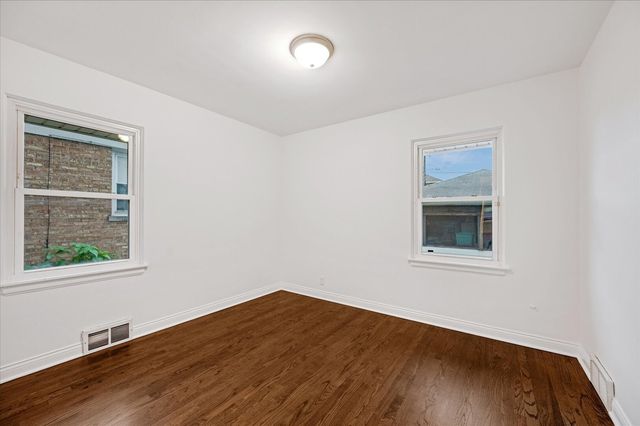 1517 N 21st Avenue, Melrose Park, IL 60160