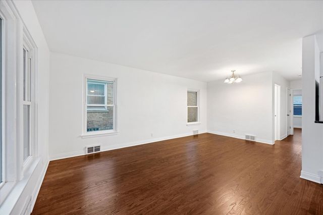 1517 N 21st Avenue, Melrose Park, IL 60160