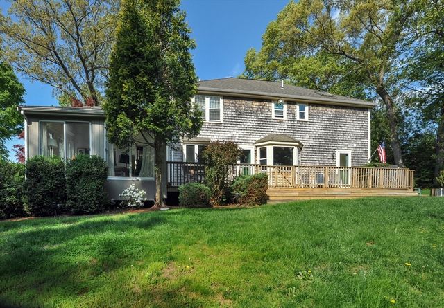 31 Myers Farm, Hingham, MA 02043