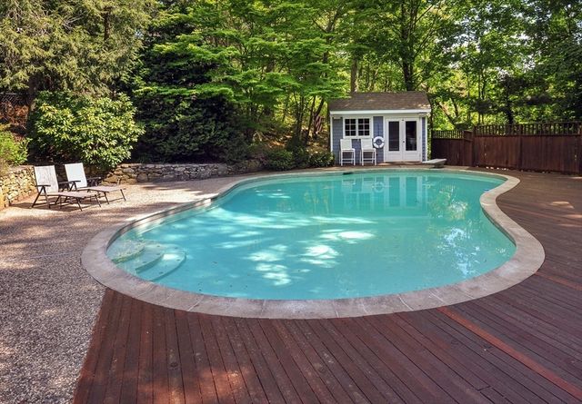 31 Myers Farm, Hingham, MA 02043