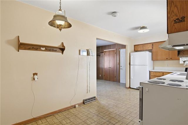 922 E Fillmore Avenue, Eau Claire, WI 54701