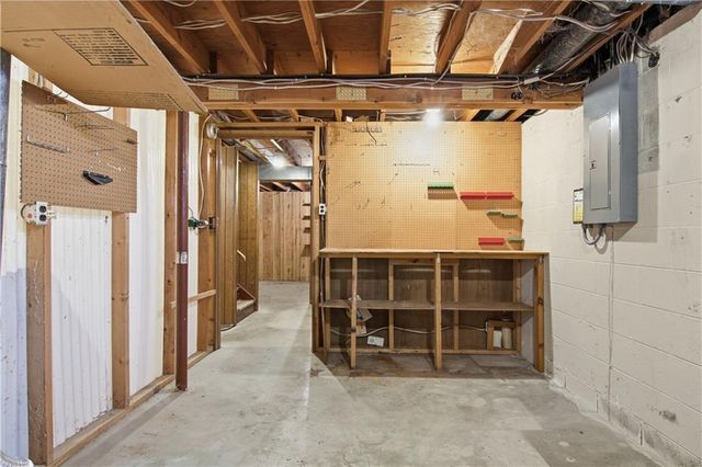 922 E Fillmore Avenue, Eau Claire, WI 54701