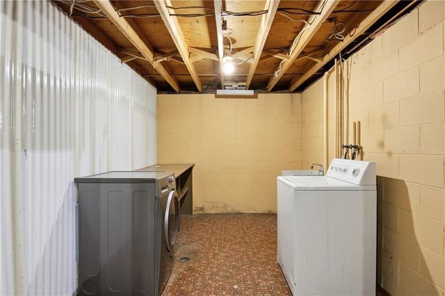 922 E Fillmore Avenue, Eau Claire, WI 54701