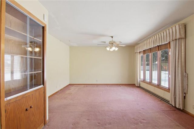 922 E Fillmore Avenue, Eau Claire, WI 54701