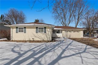 922 E Fillmore Avenue, Eau Claire, WI 54701