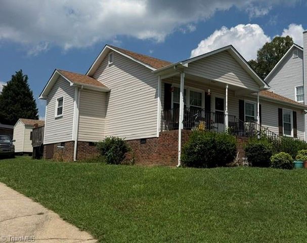 16 Crite Court, Greensboro, NC 27405