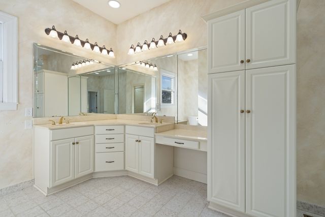 201 Vineyard Way, Lebanon, TN 37087