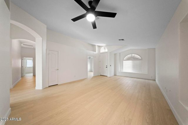 4315 E REDWOOD Lane, Phoenix, AZ 85048