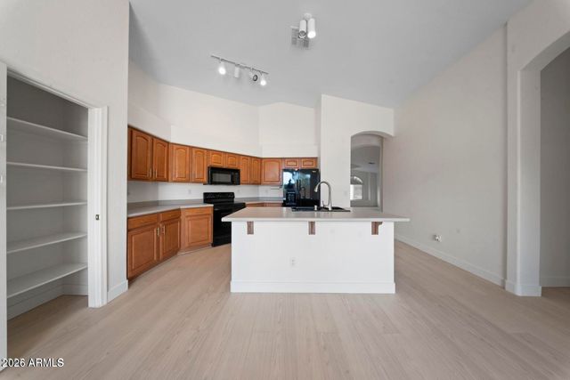 4315 E REDWOOD Lane, Phoenix, AZ 85048