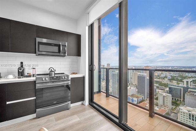 398 NE 5th St 4701, Miami, FL 33132