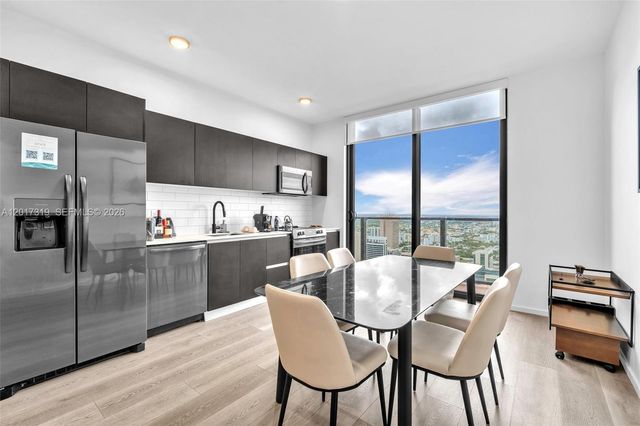 398 NE 5th St 4701, Miami, FL 33132