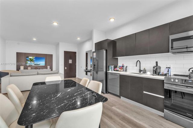 398 NE 5th St 4701, Miami, FL 33132