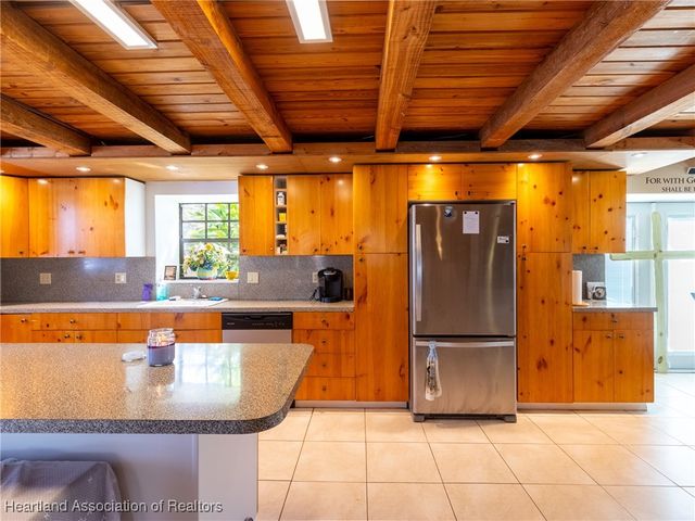 3077 Holiday Beach Drive, Avon Park, FL 33825