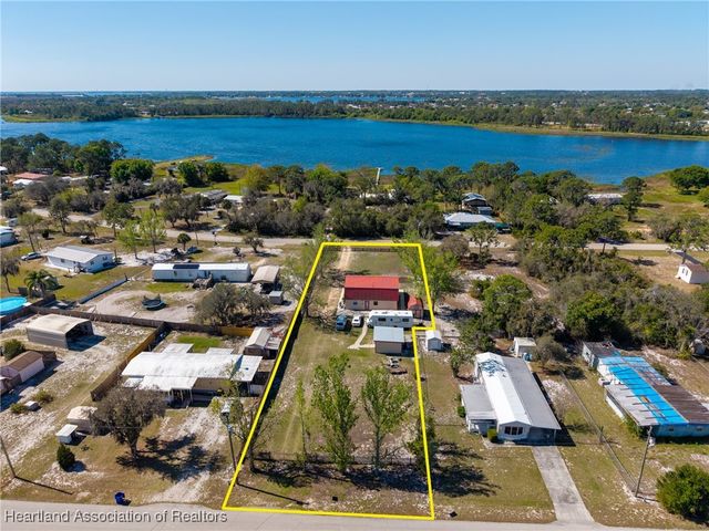 3077 Holiday Beach Drive, Avon Park, FL 33825