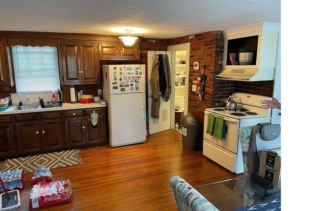 56 Buffum St. 1, Salem, MA 01970