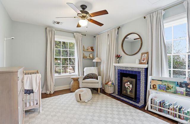 303 W Rosewood, San Antonio, TX 78212