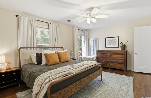 303 W Rosewood, San Antonio, TX 78212