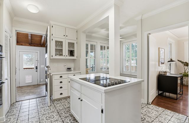 303 W Rosewood, San Antonio, TX 78212