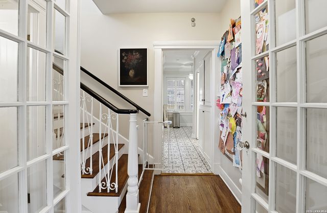 303 W Rosewood, San Antonio, TX 78212