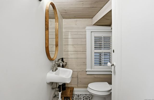 303 W Rosewood, San Antonio, TX 78212